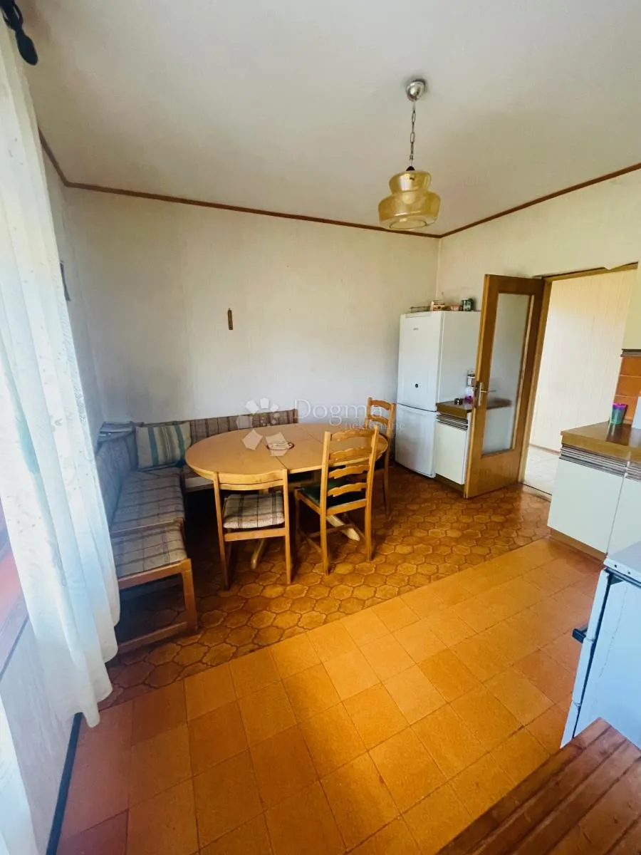 kuća u sungeru sa velikim potencijalom - slika 5
