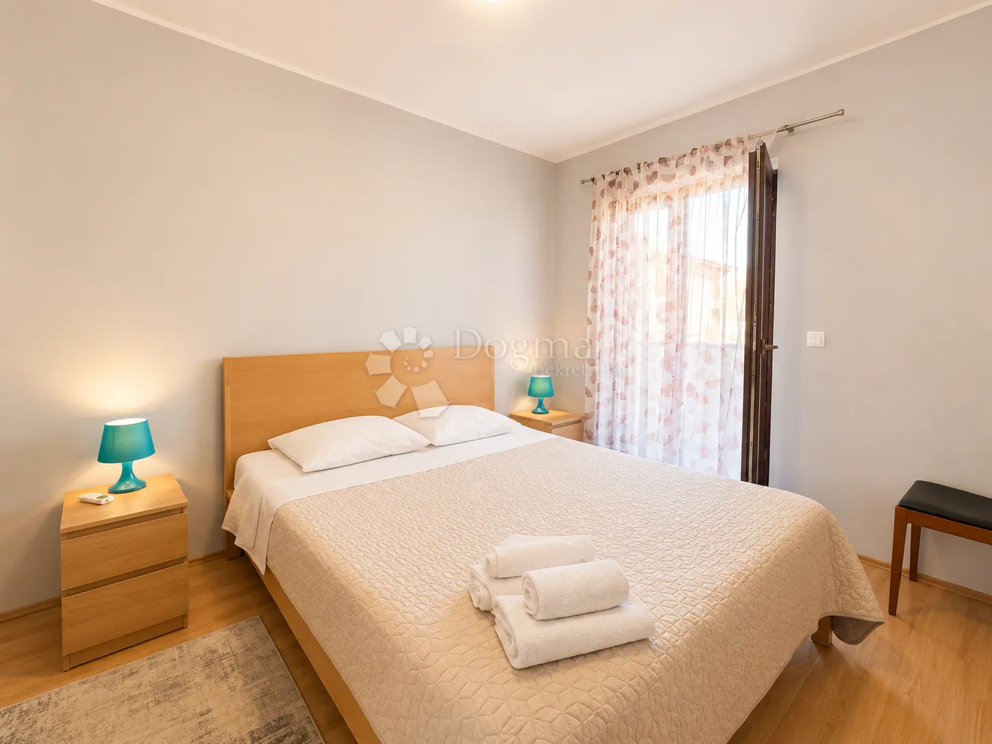 prilika! rovinj - stan 86m2 + terasa + parking - slika 9