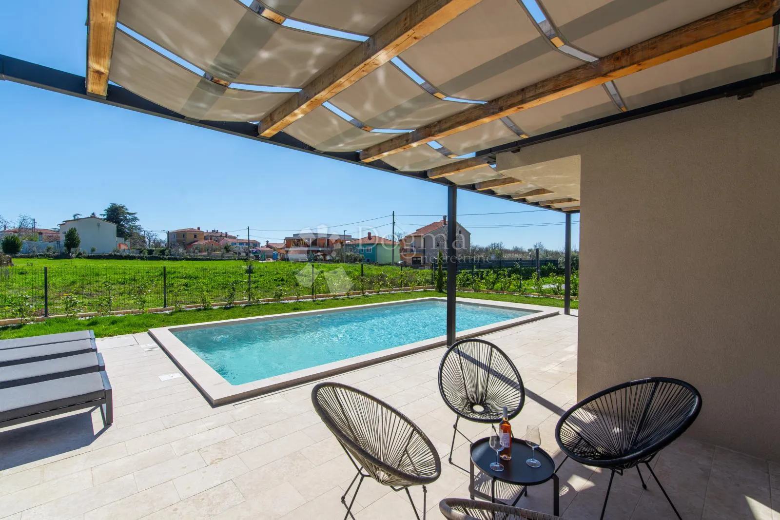 arhitektonska vila u krnici – luksuz, privatnost i mediteranska elegancija (2,5 km od mora) - slika 32
