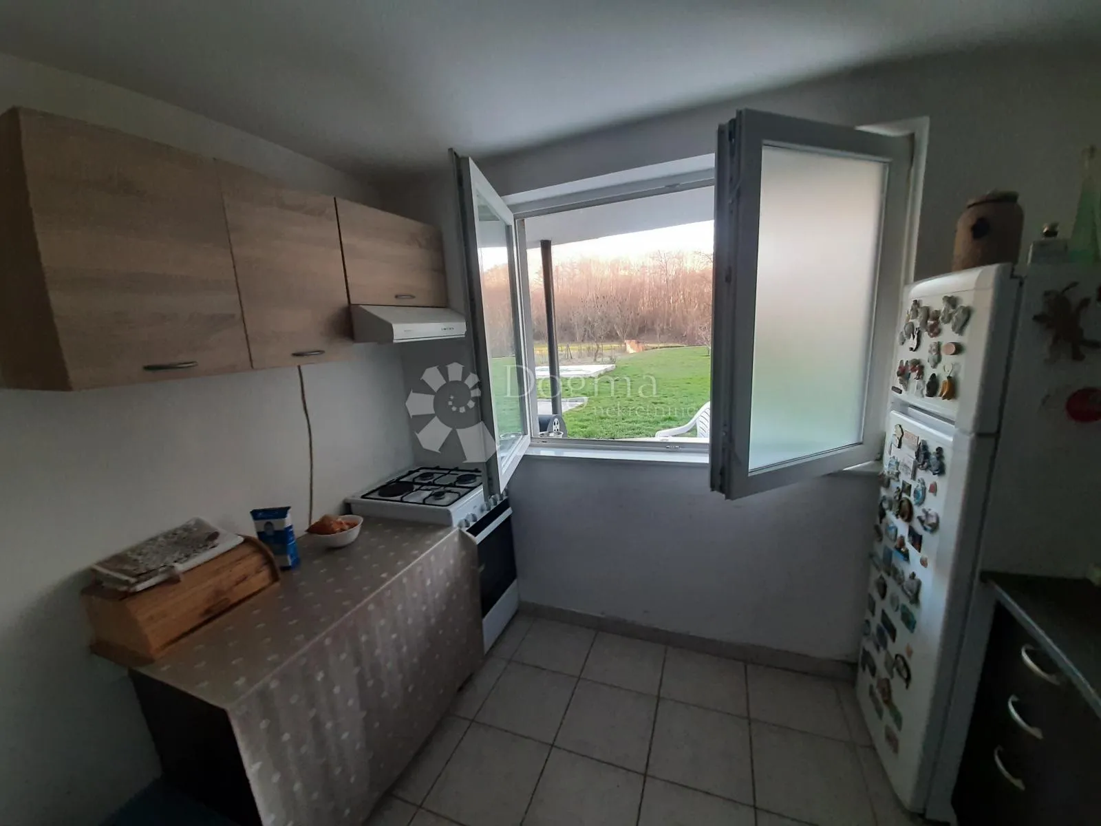 kuća uz park prirode medvednica – 650 m² mira i zelenila - slika 15