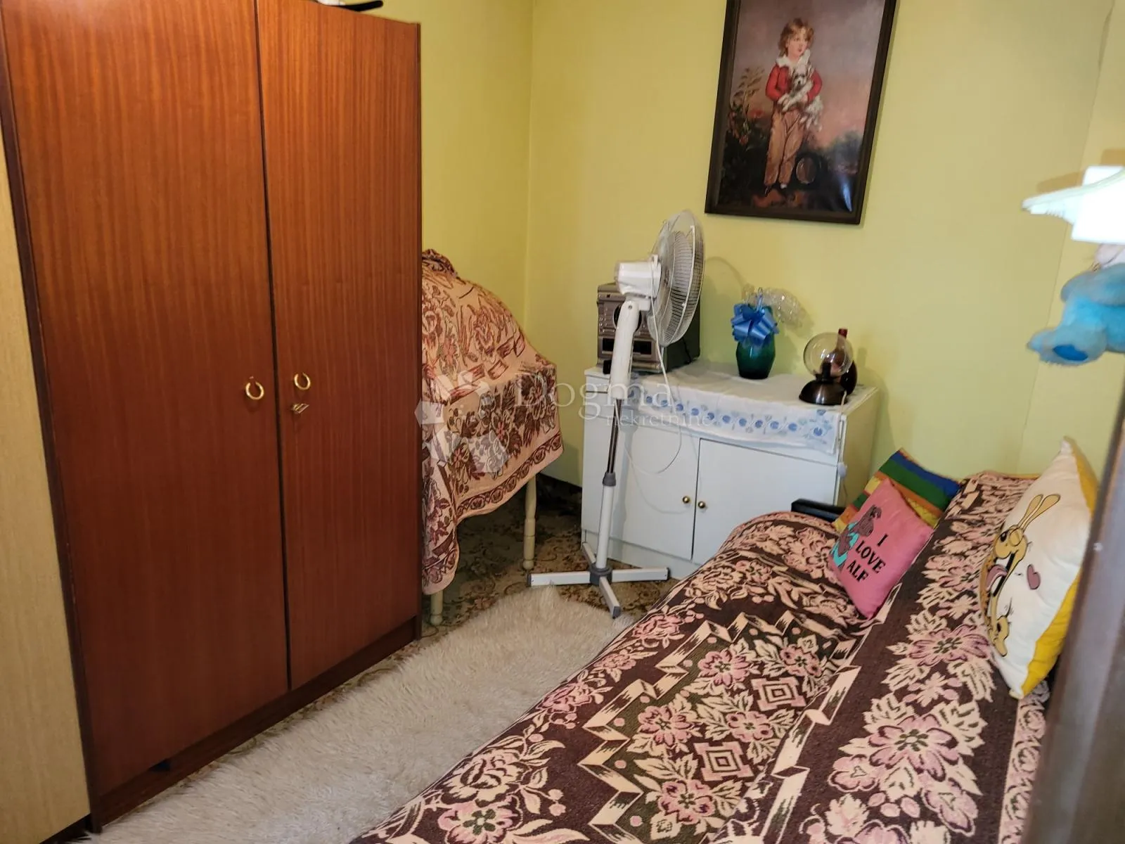 simpatična kućica blizu grada - slika 8