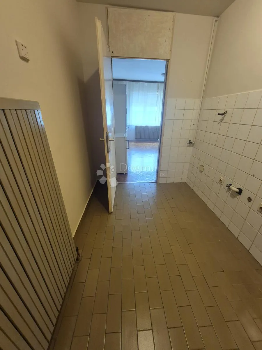 krnjevo - garsonijera - slika 5