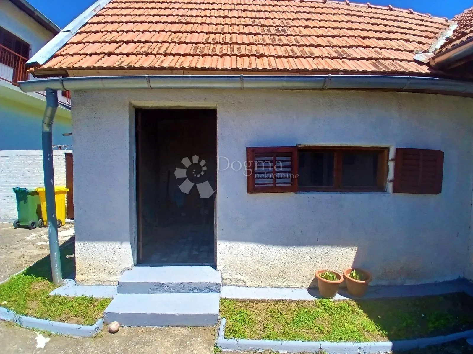 savršen dom i investicija-donji lapac - slika 8