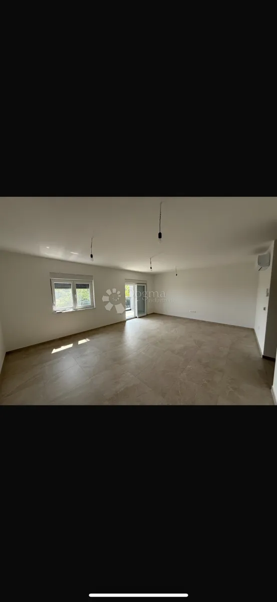 dupleks vila u neposrednoj blizini mora i obale - slika 7