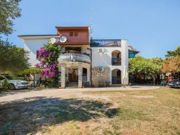 kuća - pansion- hotelski apartmani - slika 15