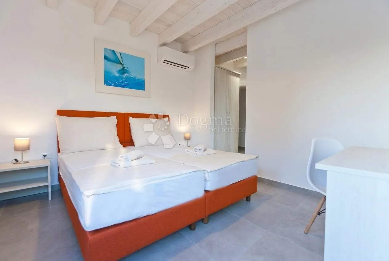 vila s bazenom i wellnessom u medulinu (pomer) - istra - slika 20