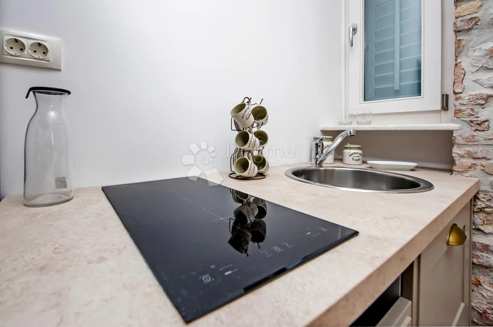 rovinj - sniženo! kuca s 3 apartmana u srcu starog grada - slika 53