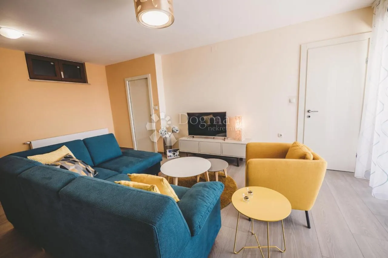 šibenik centar grada prekrasna kuća sa preljepim pogledom - slika 26