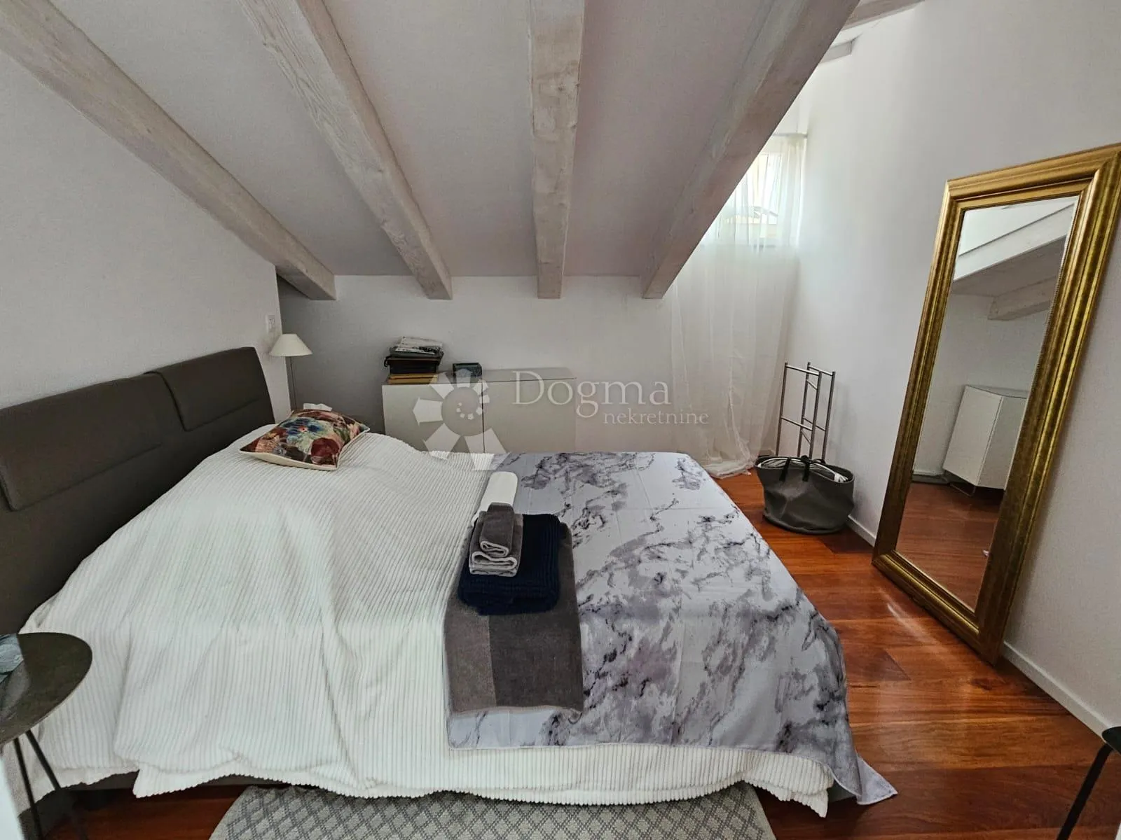 rovinj - eksluzivni stan sa pogledom na more - slika 18