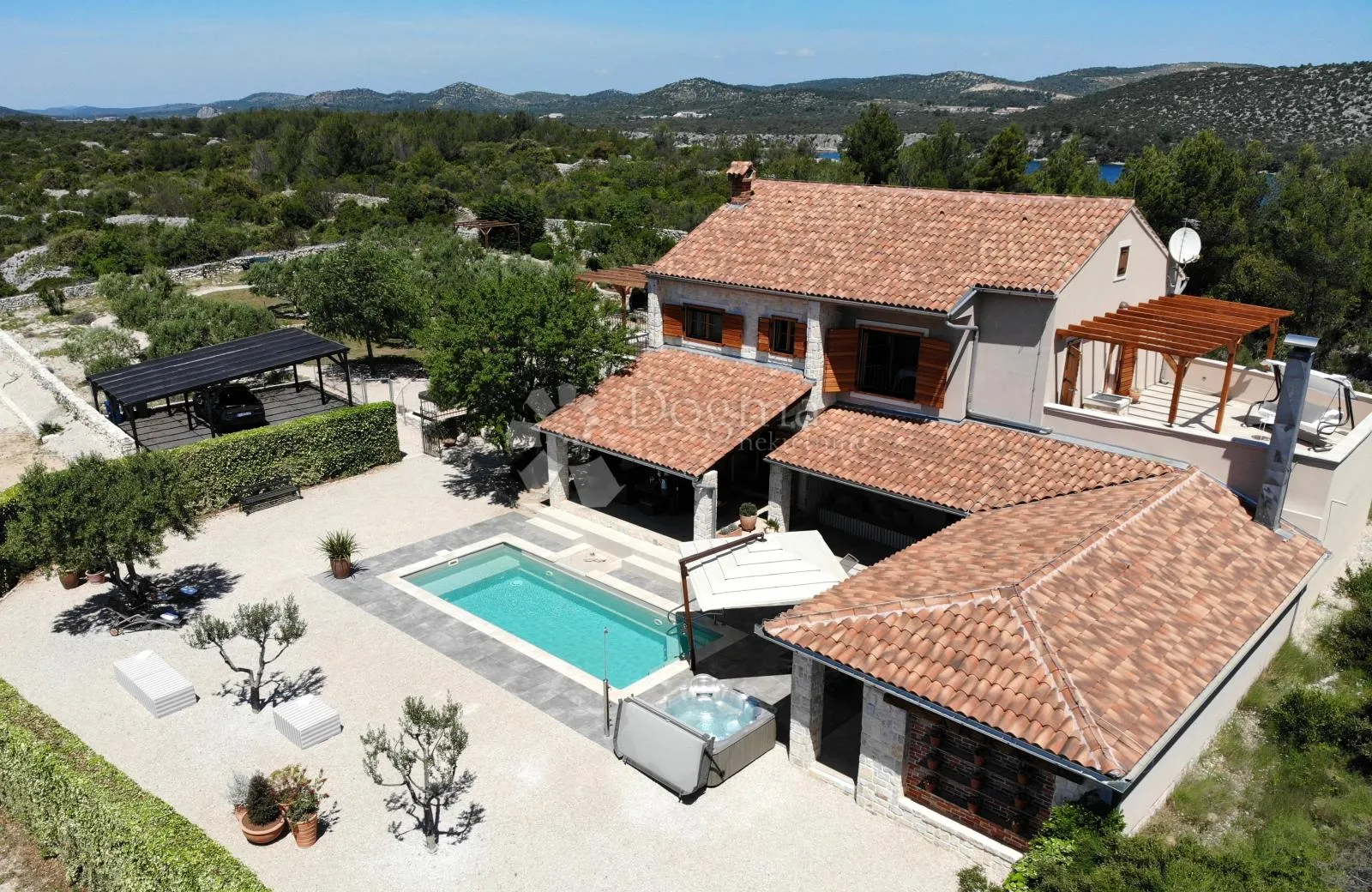 luksuzna mediteranska vila u okolici šibenika - privatna oaza vrhunskog komfora - slika 57