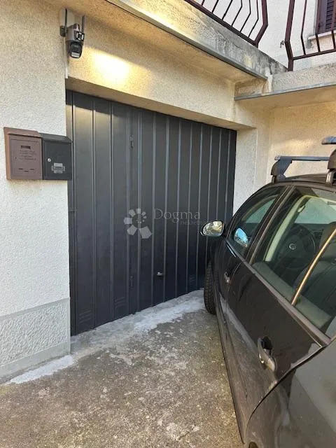 etaža kuće u kostreni samo u dogmi - slika 17