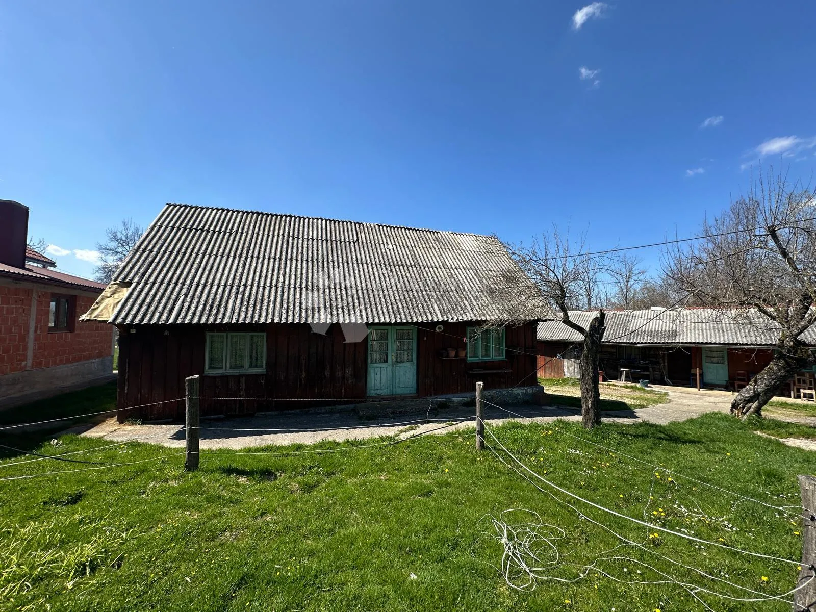 žitnik imanje s više kuća i građevinskih zemljišta - slika 5
