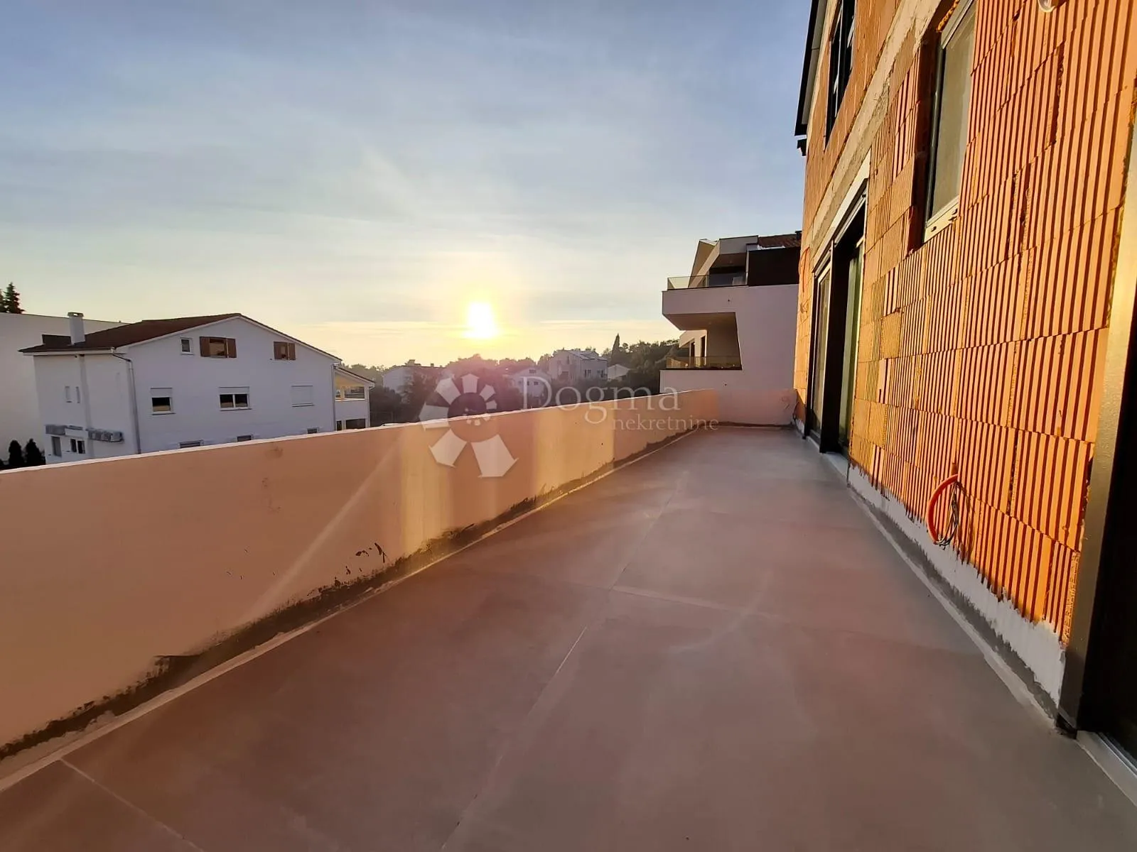 rovinj - dvoetažni stan sa pogledom na more - slika 16