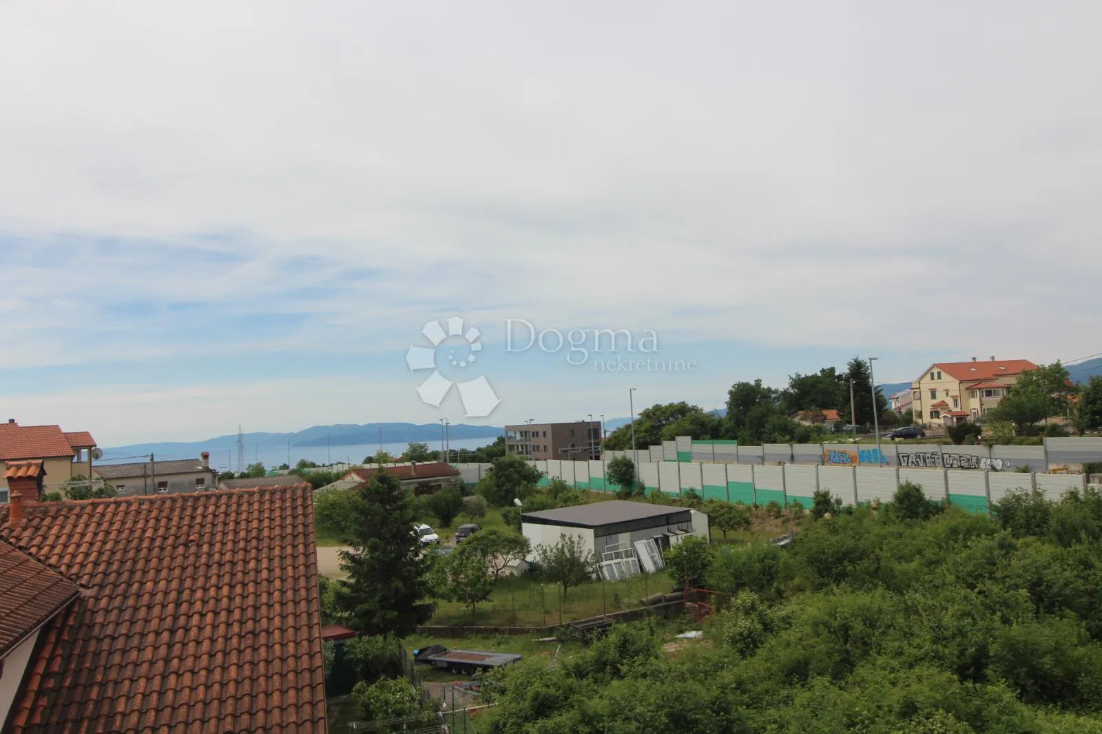 marinići kuća sa tri stana - slika 53