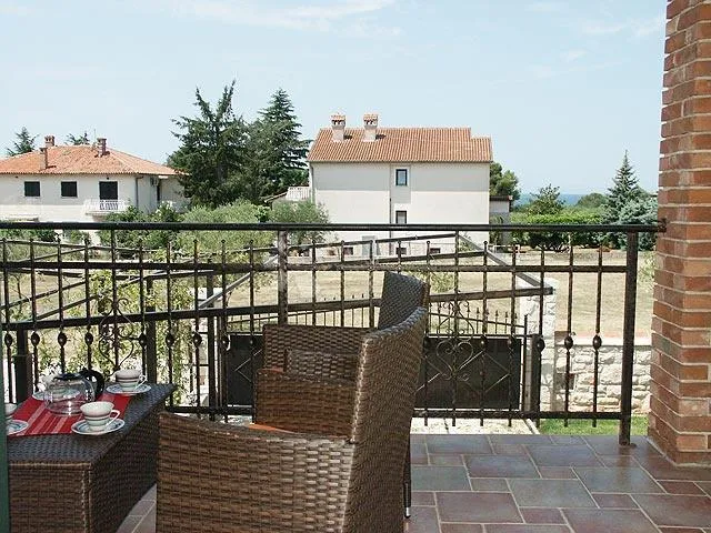 umag okolica, prekrasna dvojna kuća 300 metara od mora! - slika 16
