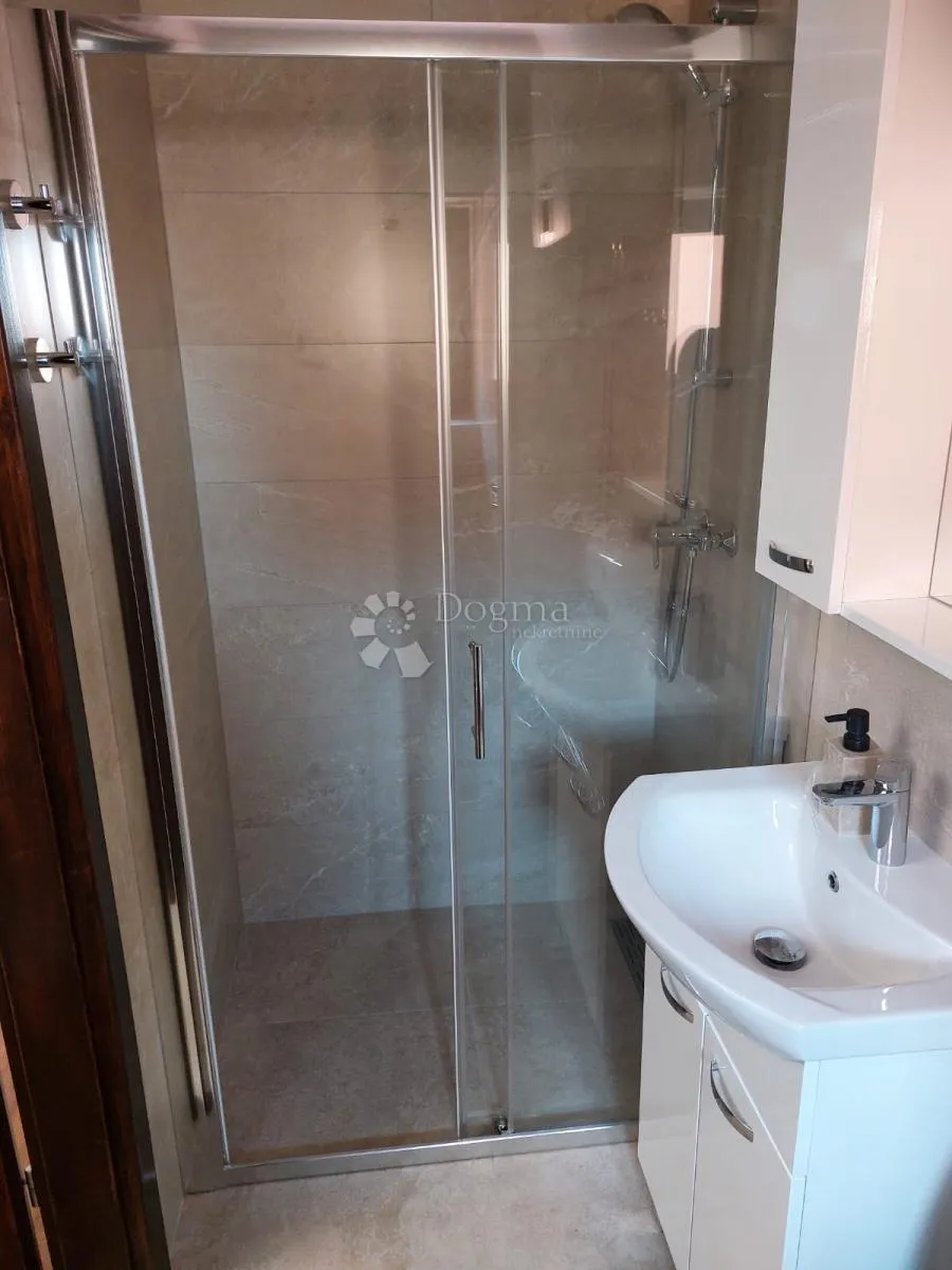 studio apartman- centar rovinja- drugi red do mora - 50 m od mora - slika 25