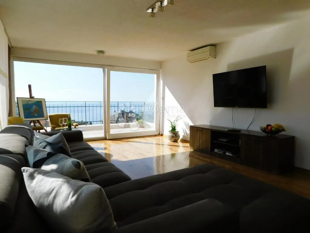 opatija centar – 200 m², terasa, pogled, parking za 2 auta - slika 2