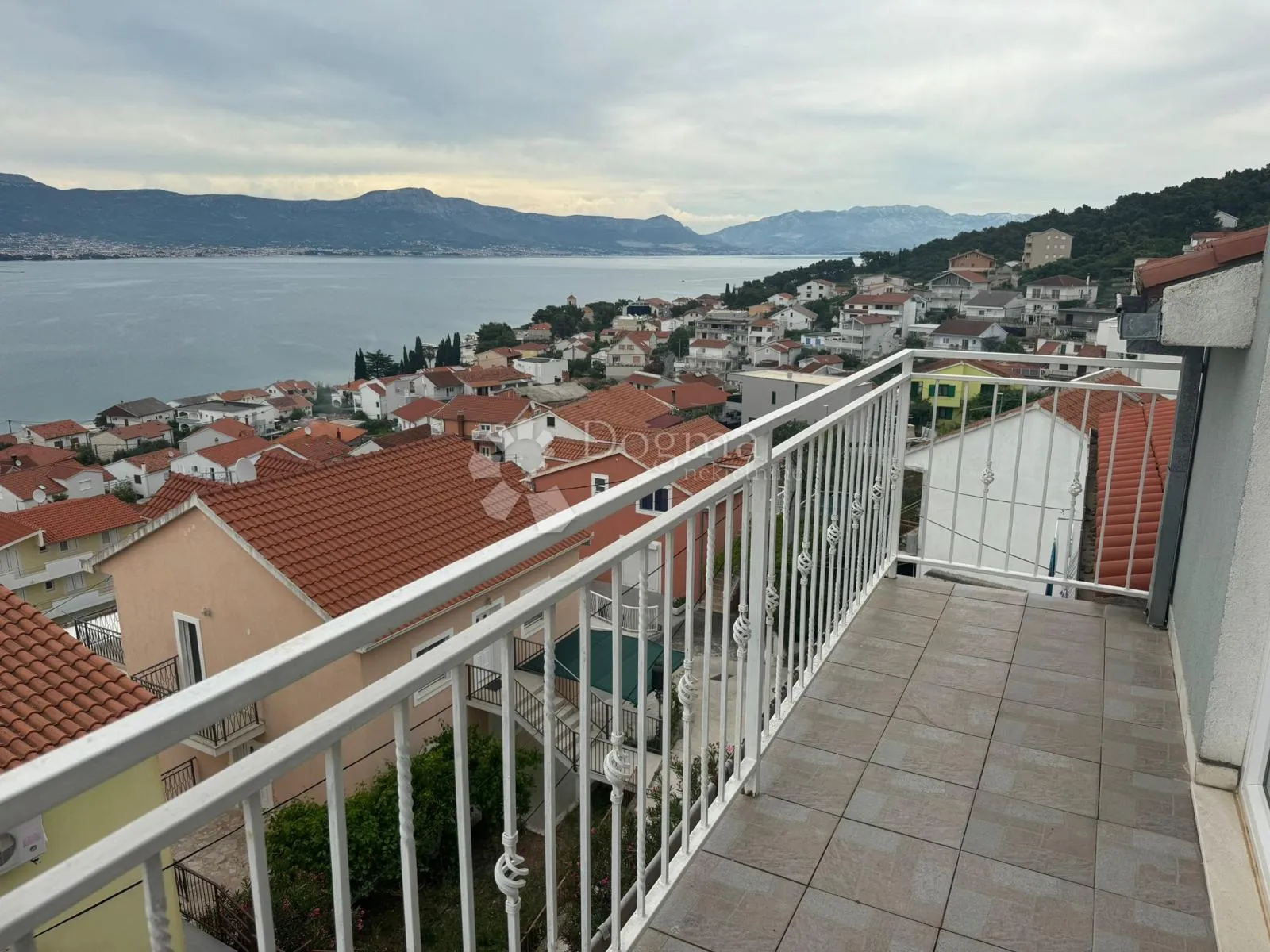 prodaje se kuća na čiovu - savršena prilika za investiciju! - slika 24