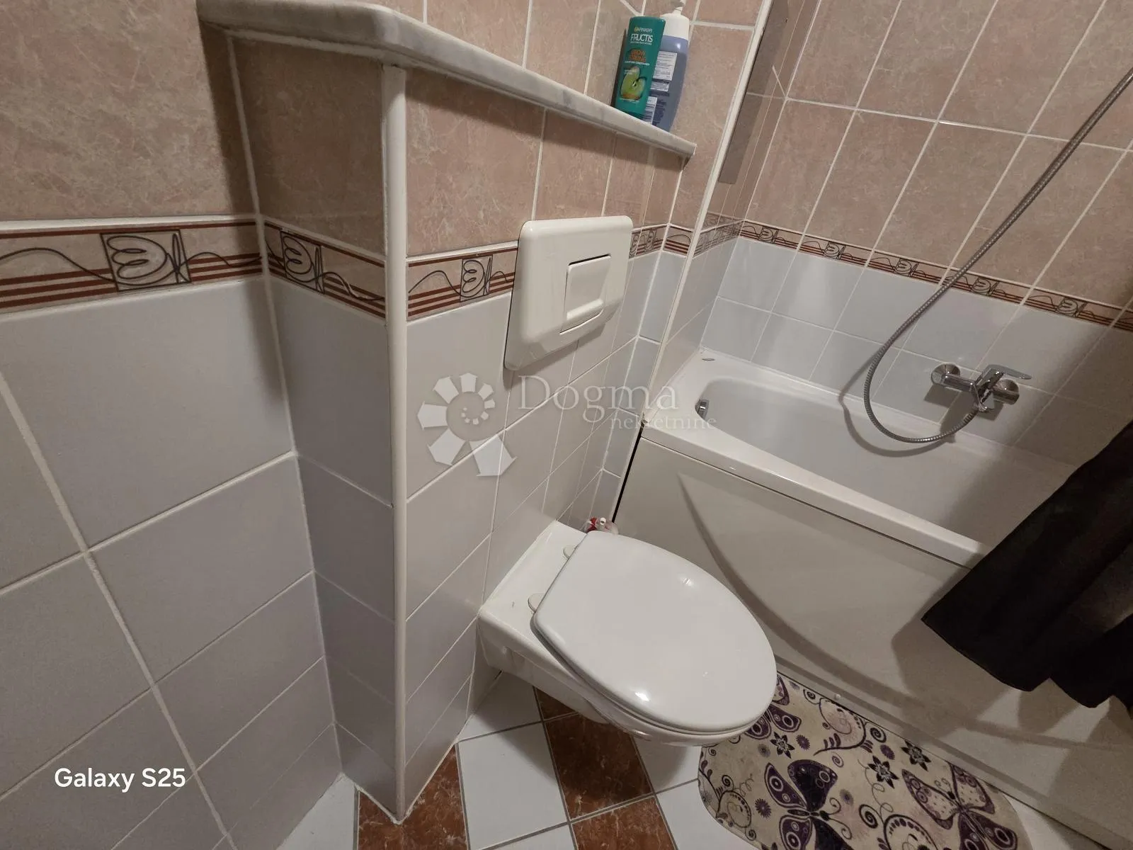 dugo selo dvosoban stan 51 m2 sa garažnim parkirnim mjestom i ostavom - slika 12
