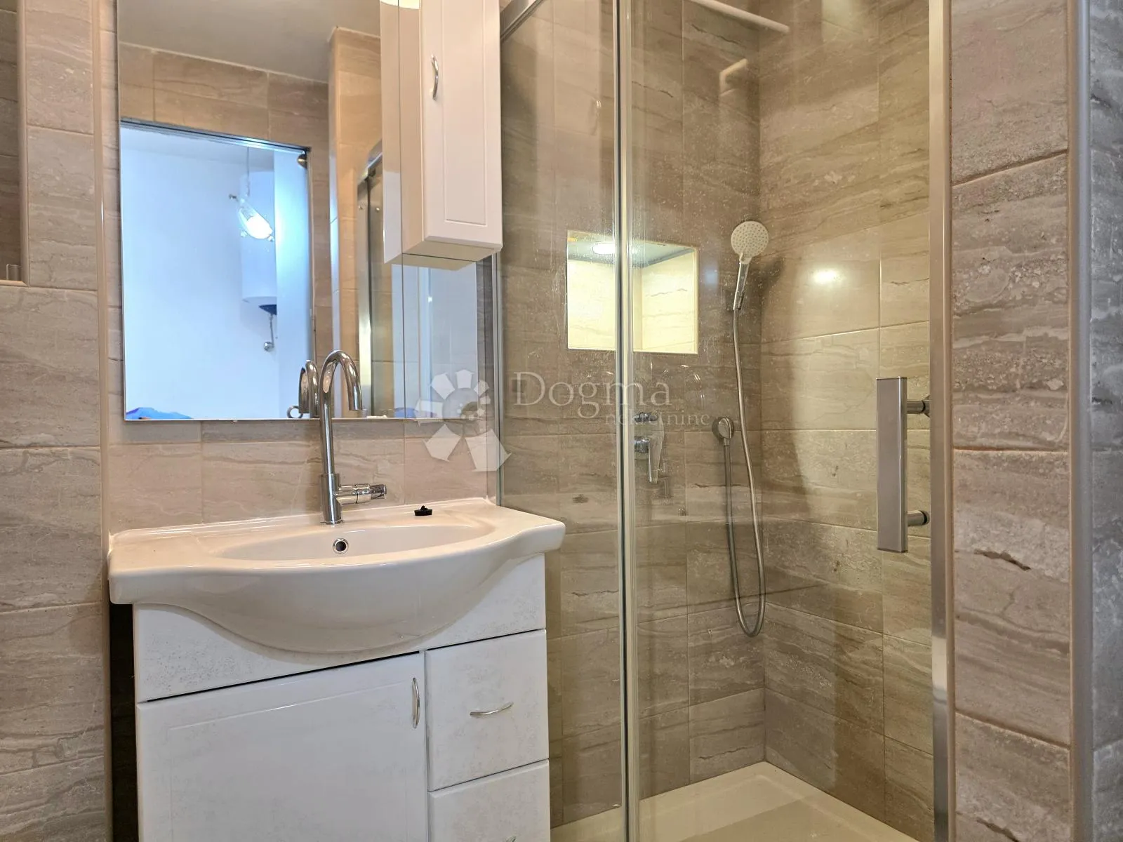 prodaja, stan, karlovac, nkp 50m² + 20m² terase, grabrik - slika 13