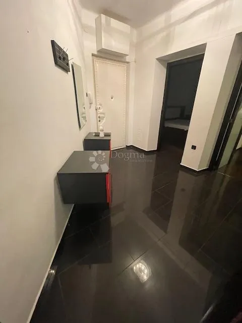 belveder-adaptiran,2s+db,62.53m2,balkon odmah useljiv - slika 8
