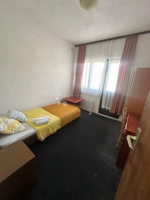 bunić kuća sa restoranom i sobe za iznajmljivanje - slika 8