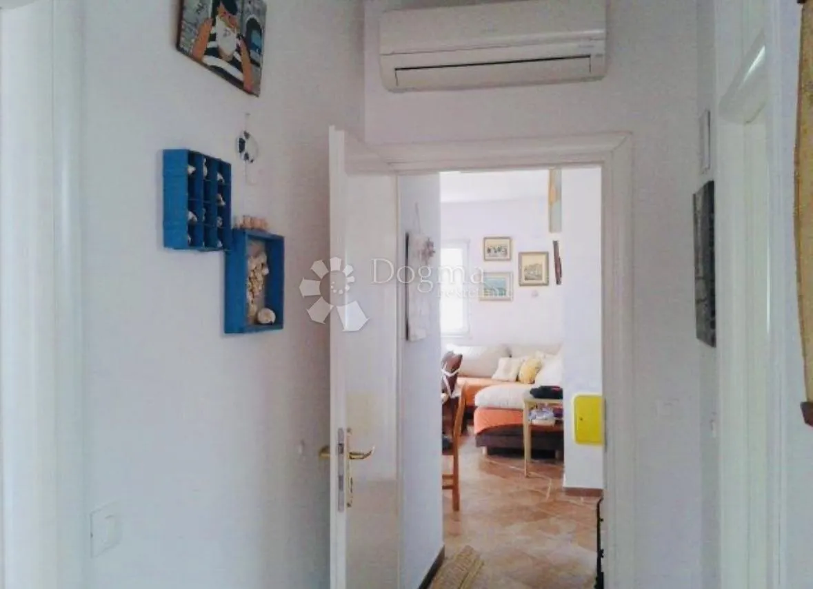 moderna vila nadomak mora - slika 6