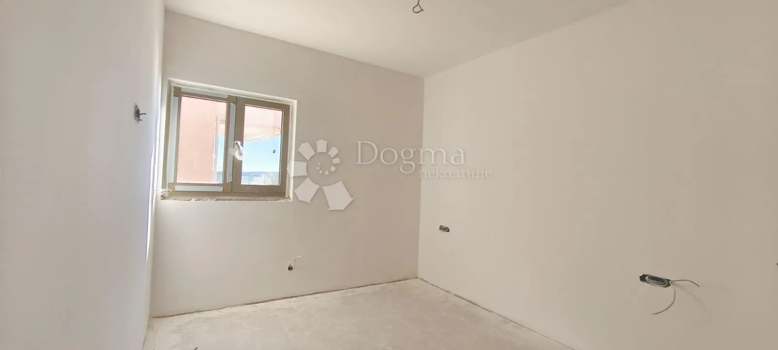 mandre, pag - luksuzni stan s6 prvi red uz more - slika 18