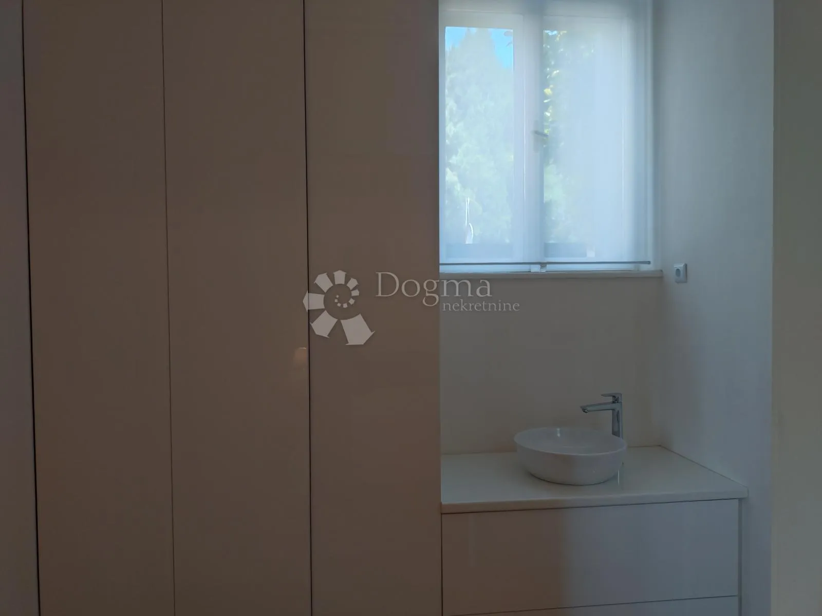 luksuzni stan u au villi za najam - slika 10