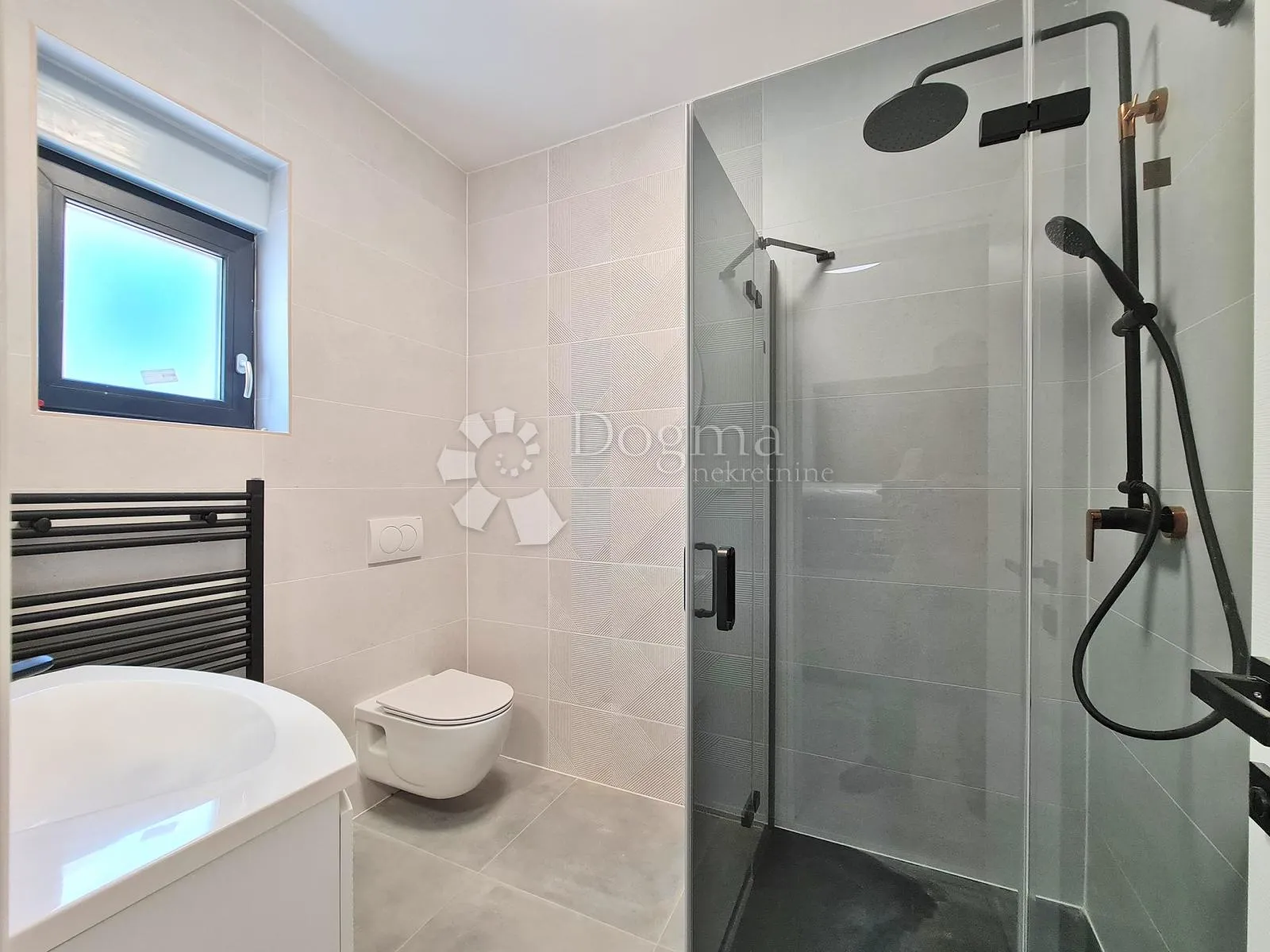 barić draga prvi red do mora villa 284 m2 - slika 34