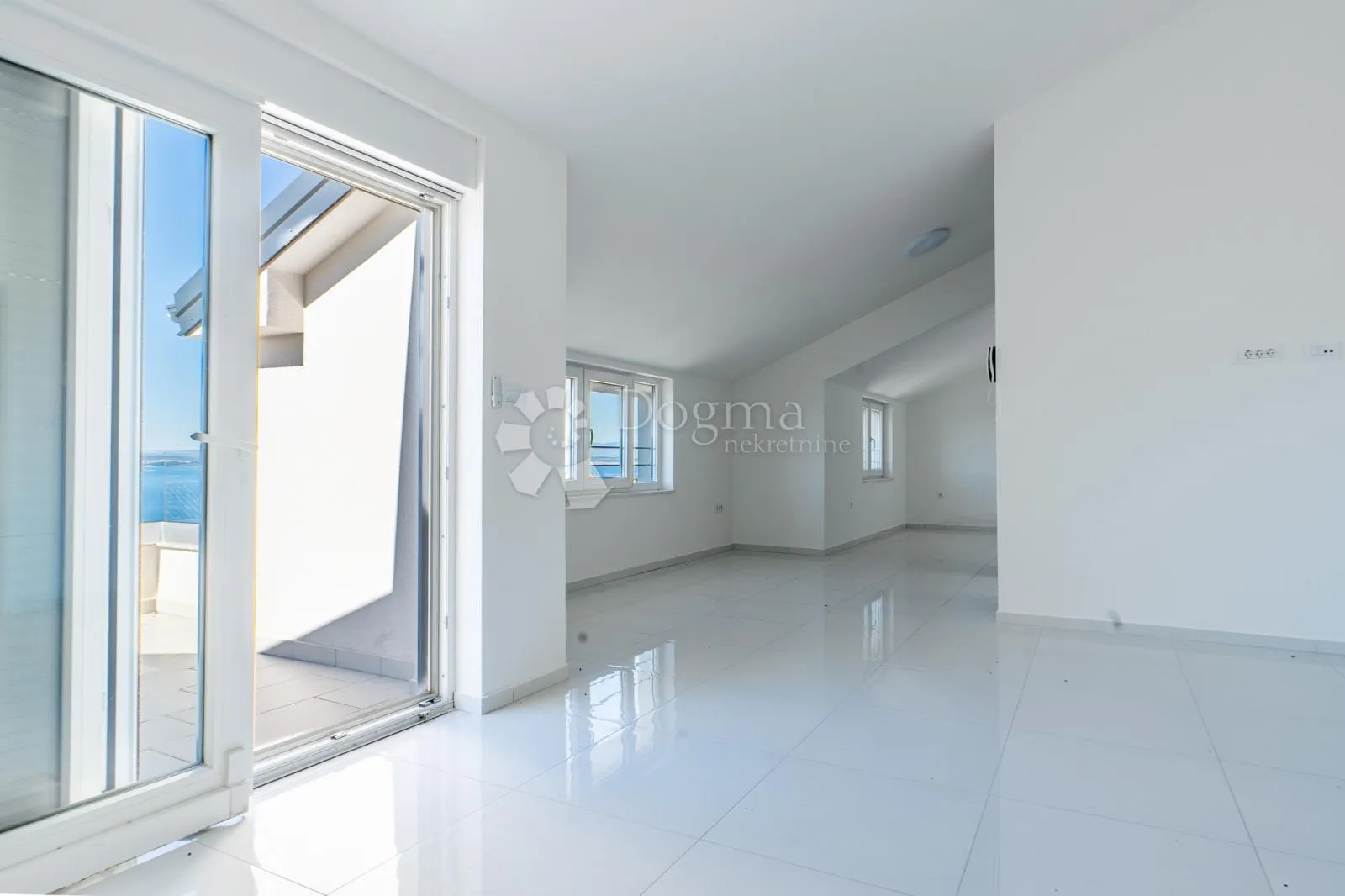 vrhunski apartman sa pogledom na more - slika 3