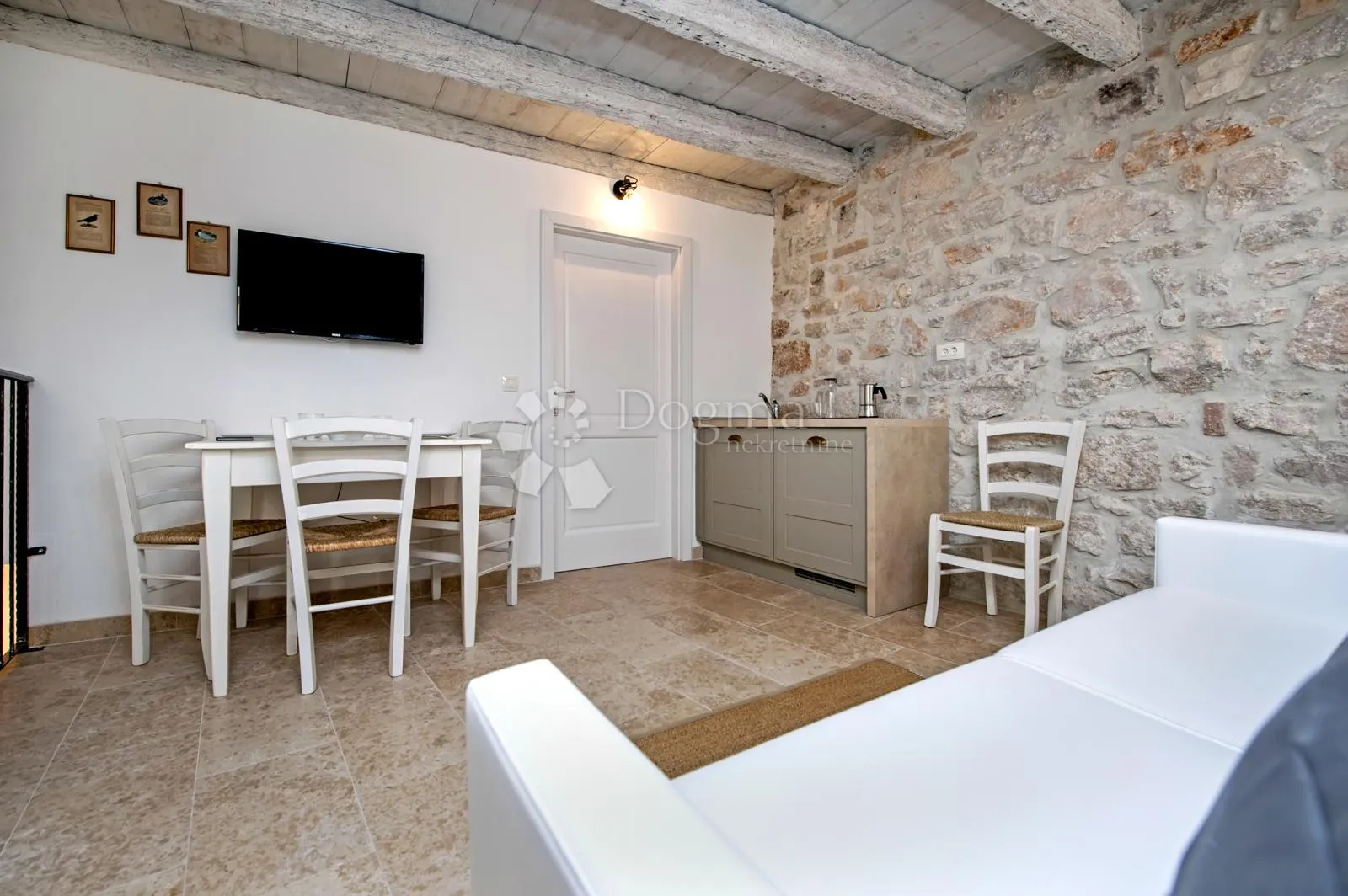 rovinj - sniženo! kuca s 3 apartmana u srcu starog grada - slika 4