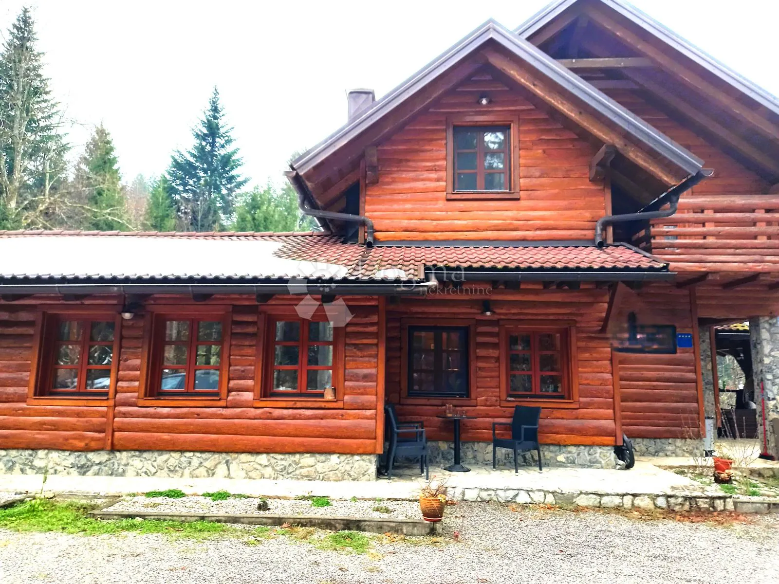 vrbovsko, gorska kuća na velikom imanju - slika 1