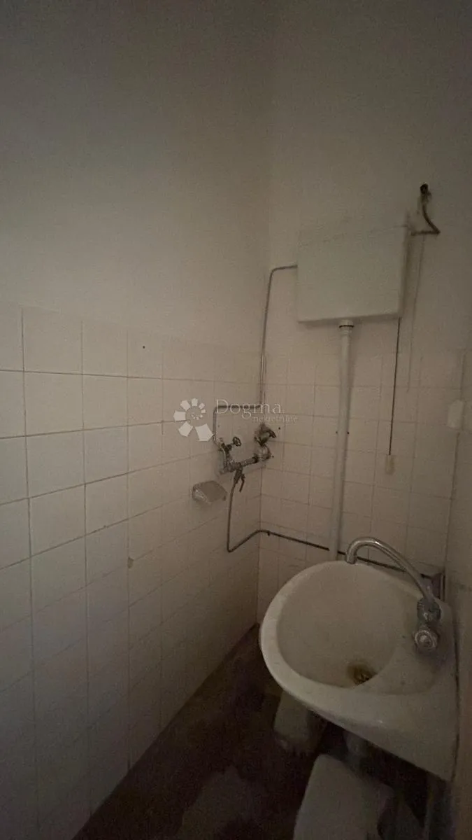 poslovni prostor – veruda, pula – odlična lokacija - slika 10