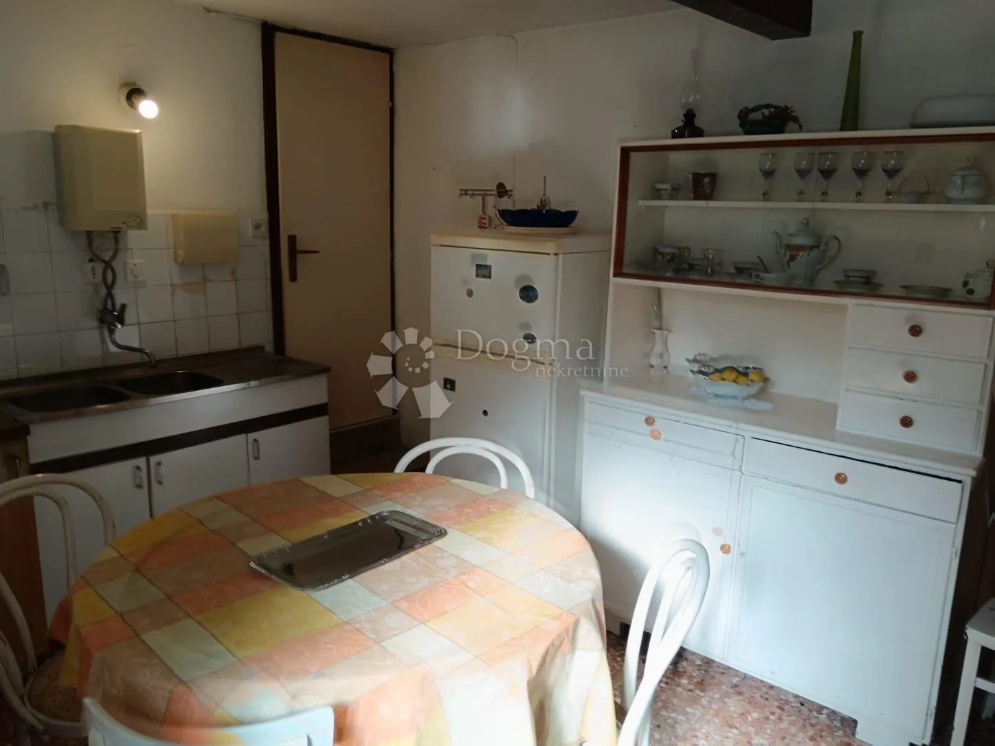 šarmantna stara kuća za adaptaciju s pogledom na more - slika 11