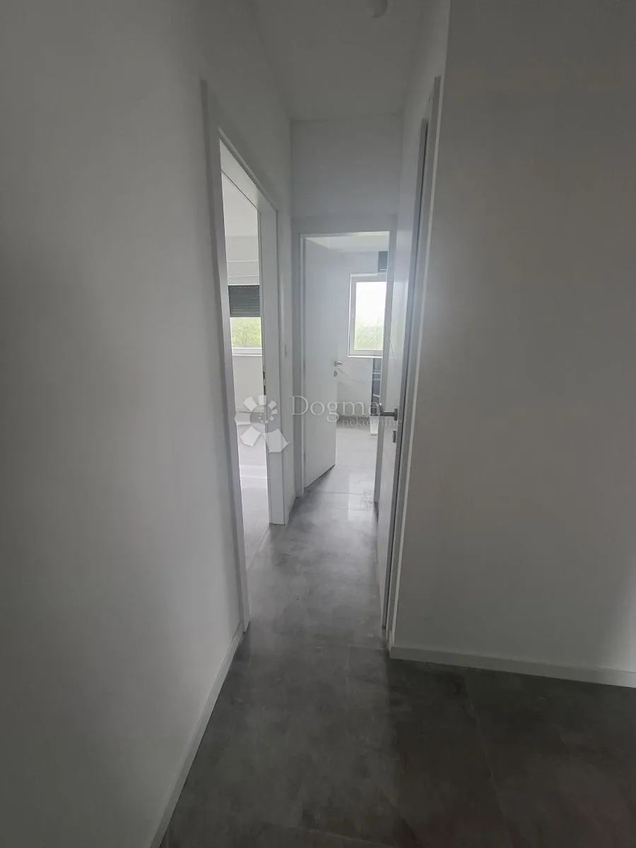 moderna novogradnja u murvici - slika 27