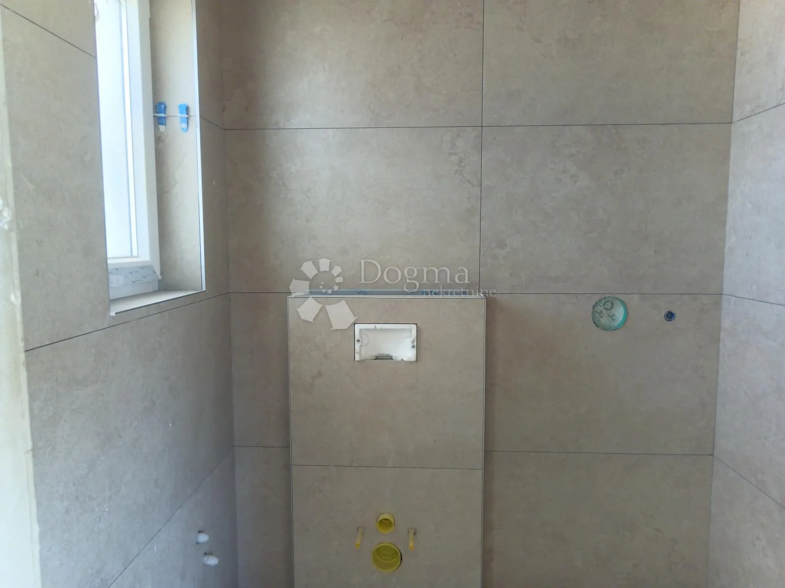 127,5m2,bazen,krovna terasa i blizina mora - slika 4