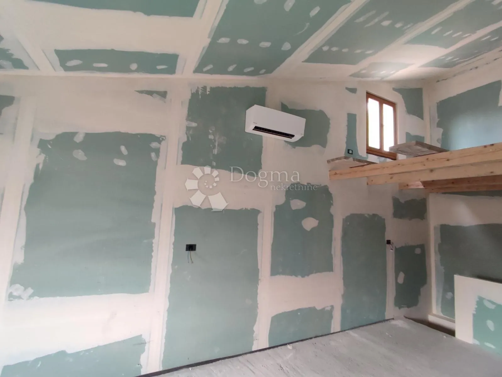 šarmantna autohtona kuća s pogledom na dolinu – 84 m² (visoki roh-bau) - slika 8