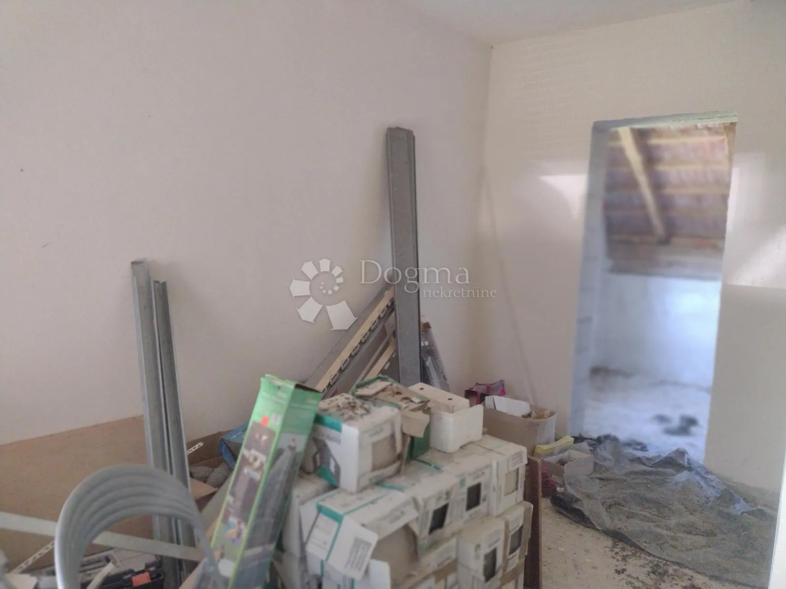 kuća staro selo topusko b+ez neposrednih susjeda, uz potok - slika 5