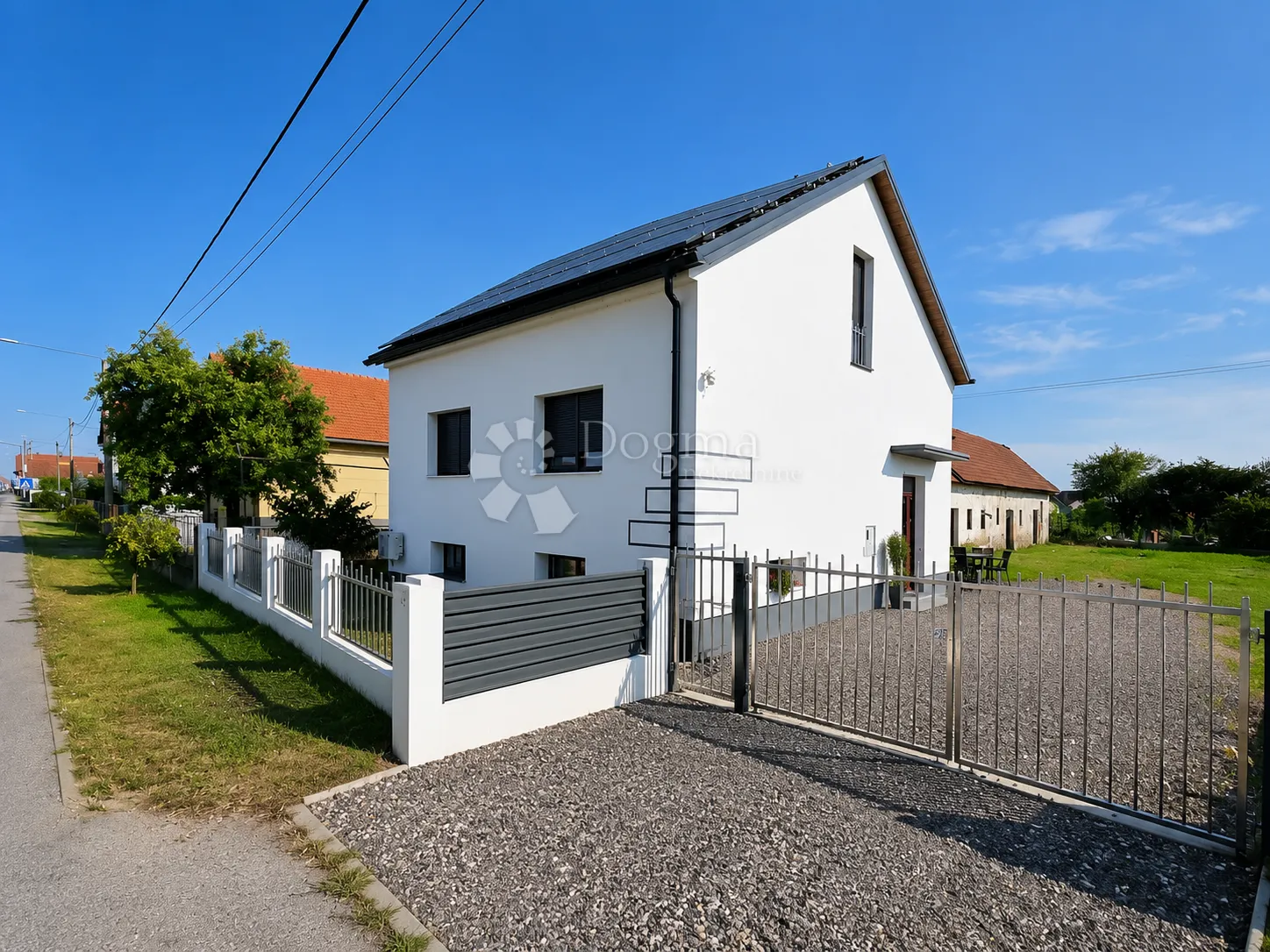 uselite bez ulaganja – moderna kuća sa solarnom elektranom - slika 1