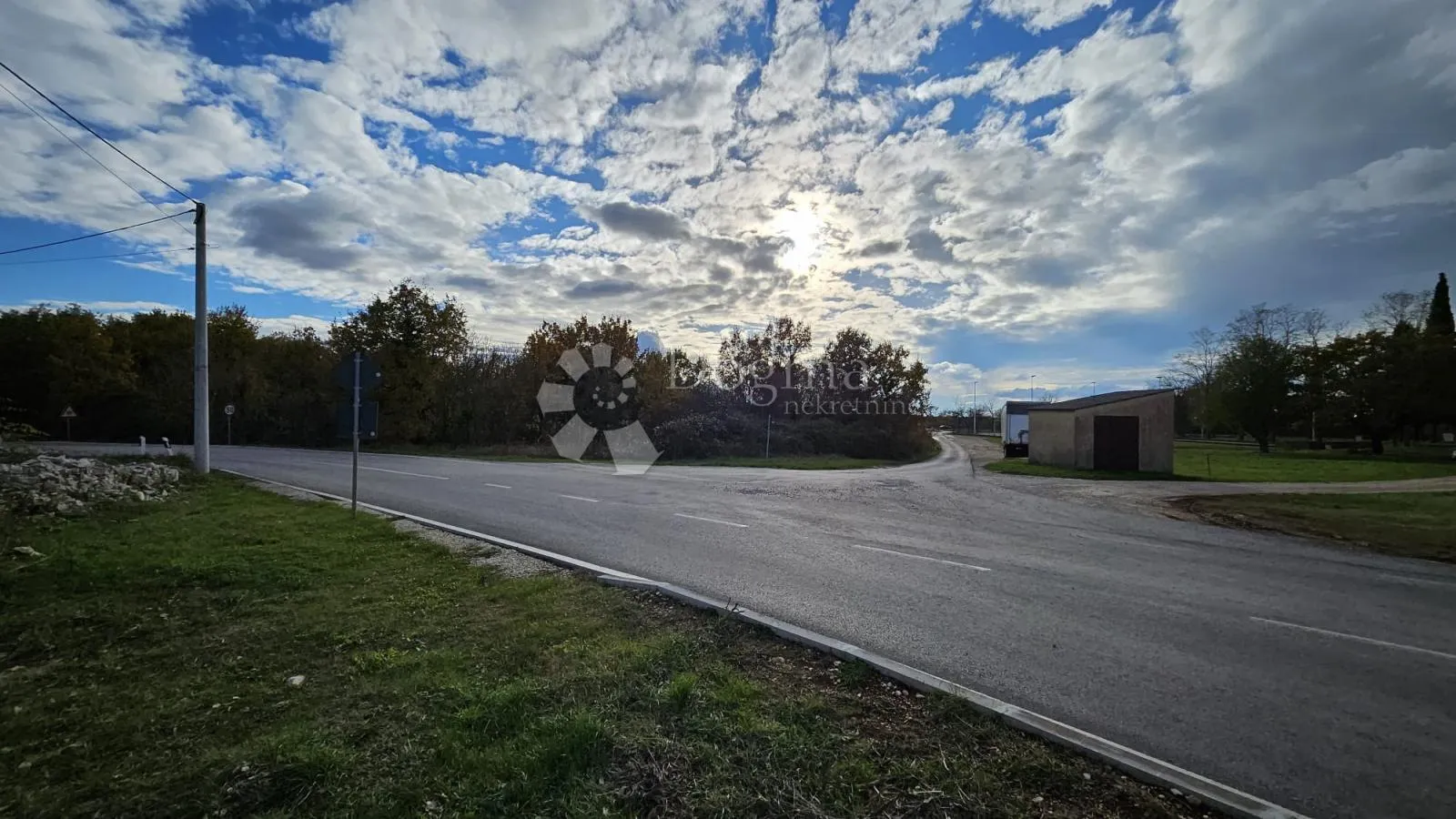 građevinsko zemljište na mirnoj lokaciji - slika 6