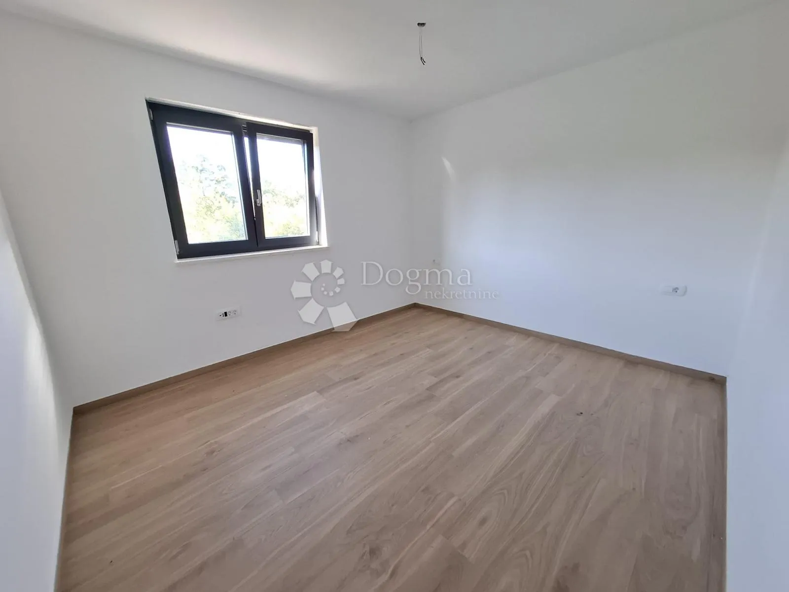 poreč (okolica) - stan u novogradnji sa 2ss+db - slika 4