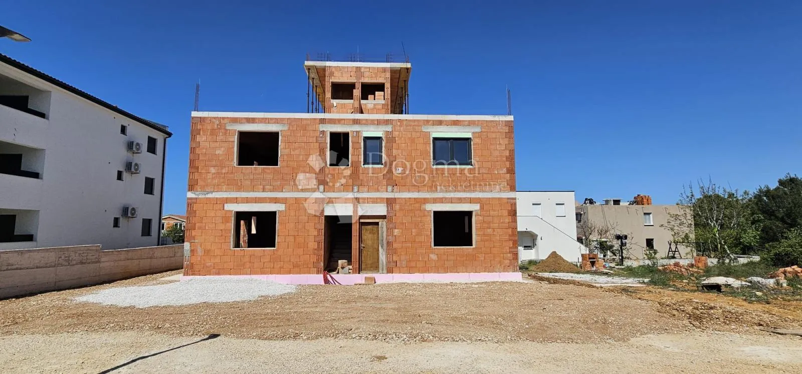 prizemni apartman s dvorištem, 350 m od mora - slika 9