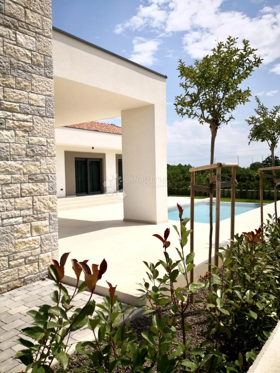 luksuzna villa u okolici rovinja - slika 19