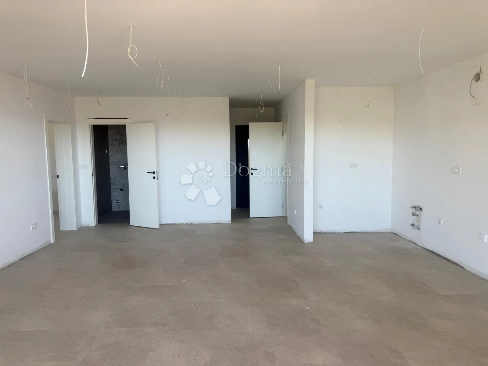apartman na zadnjoj etaži s krovnom terasom i pogledom na more - slika 6