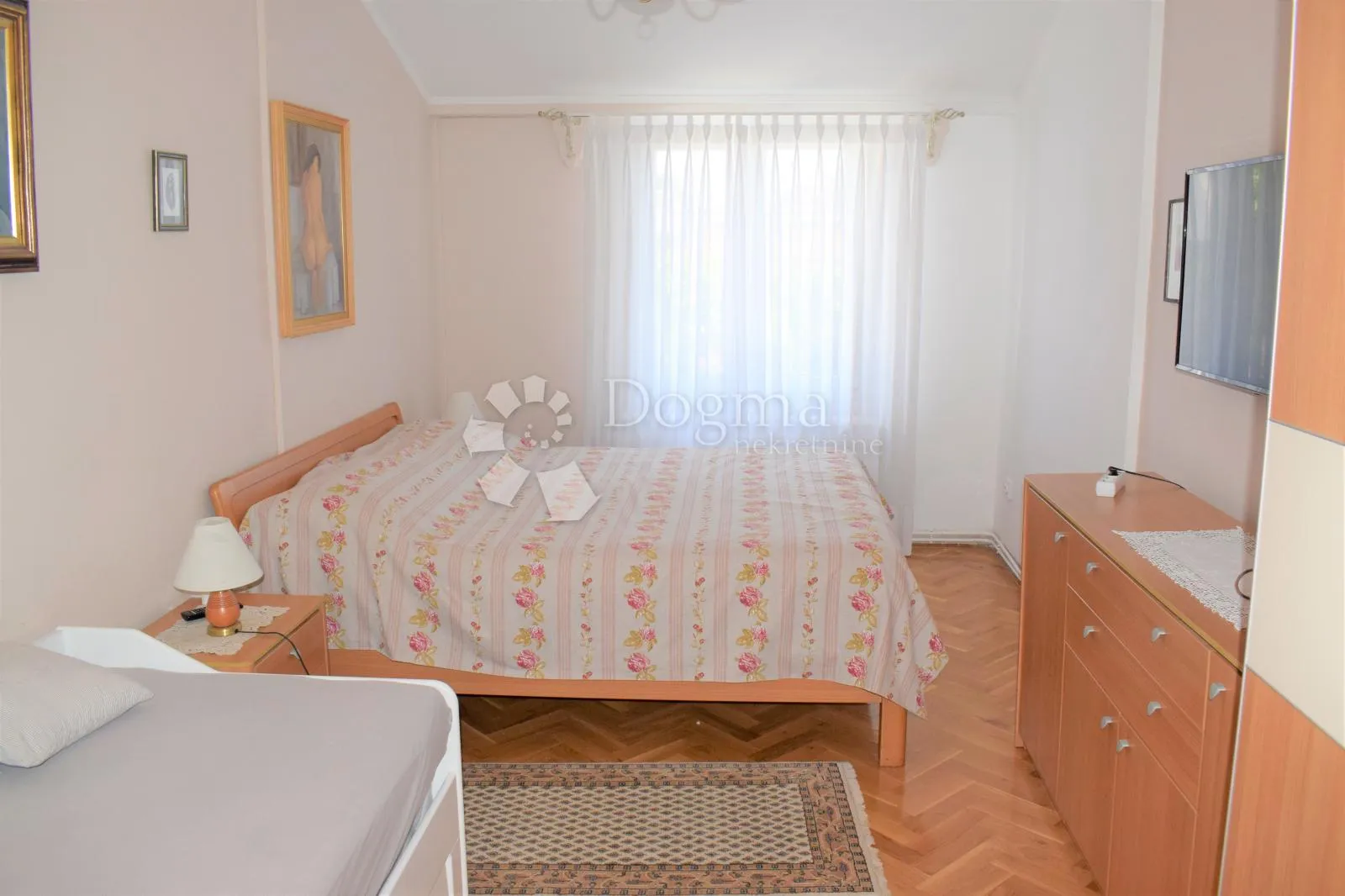 luksuzna kuća sa bazenom na samo 300 m od mora - slika 41