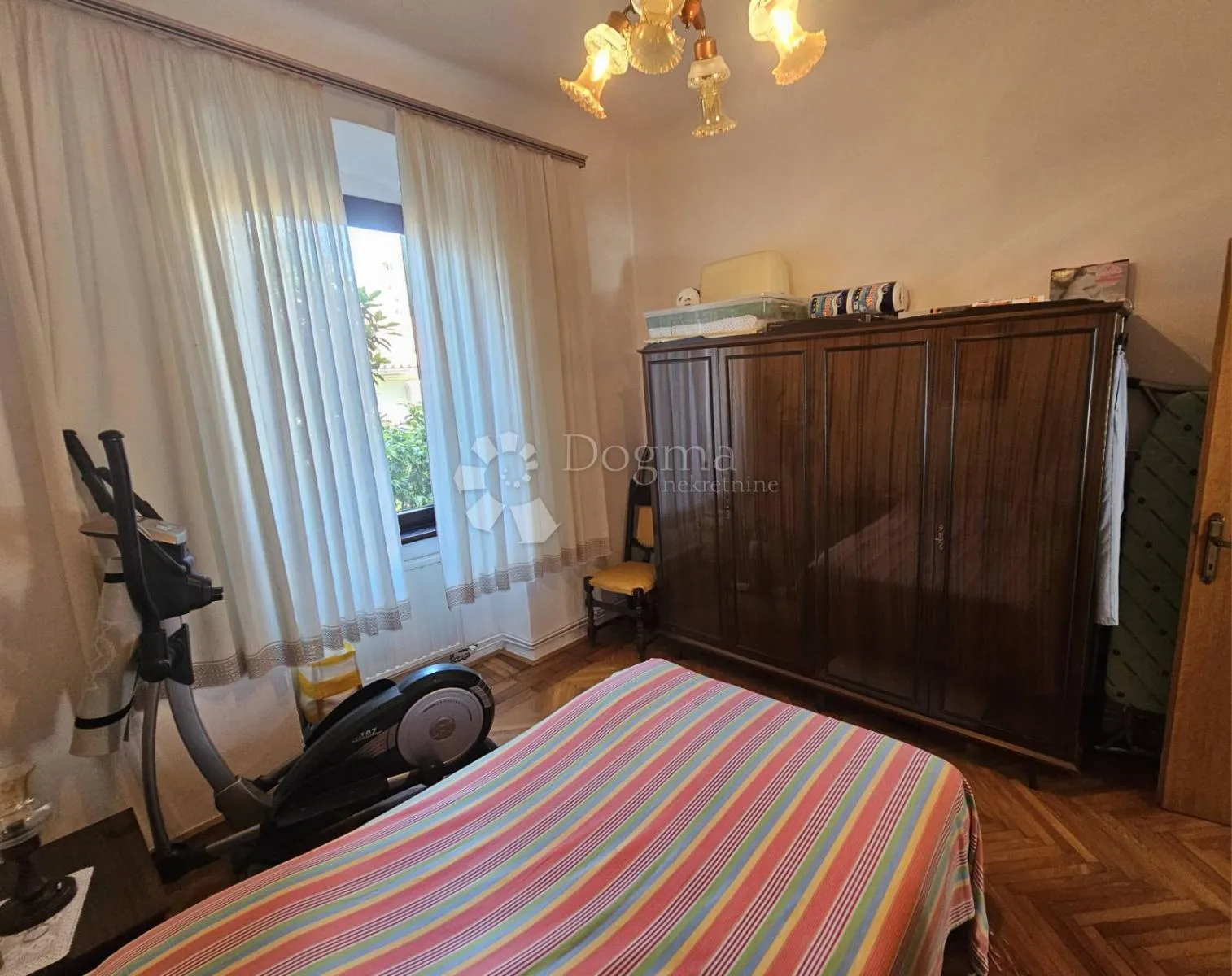 stan + apartman + garaža + konoba + vrt - slika 20