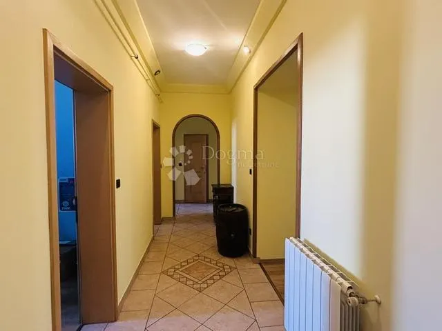 stan ili sobe u najam - rijeka centar - slika 10
