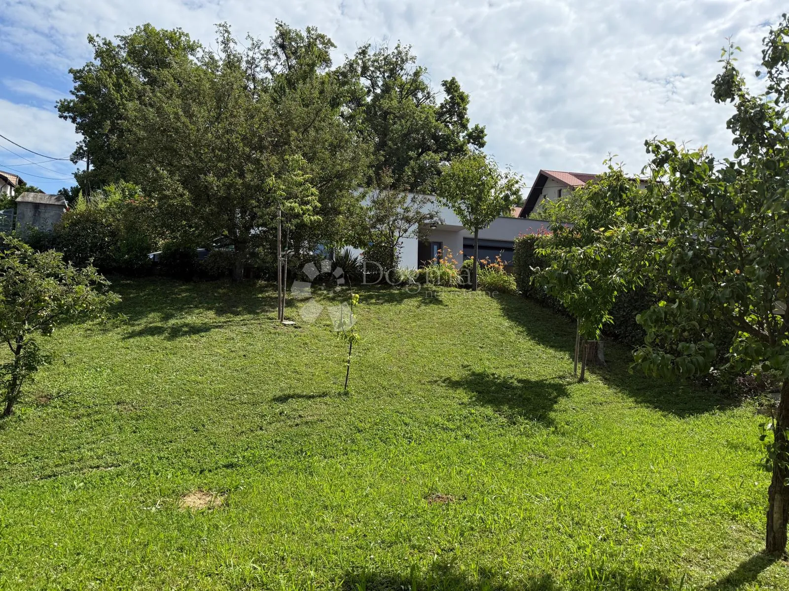 gornja dubrava, kuća nkp 177 m2 s velikom okućnicom - slika 1