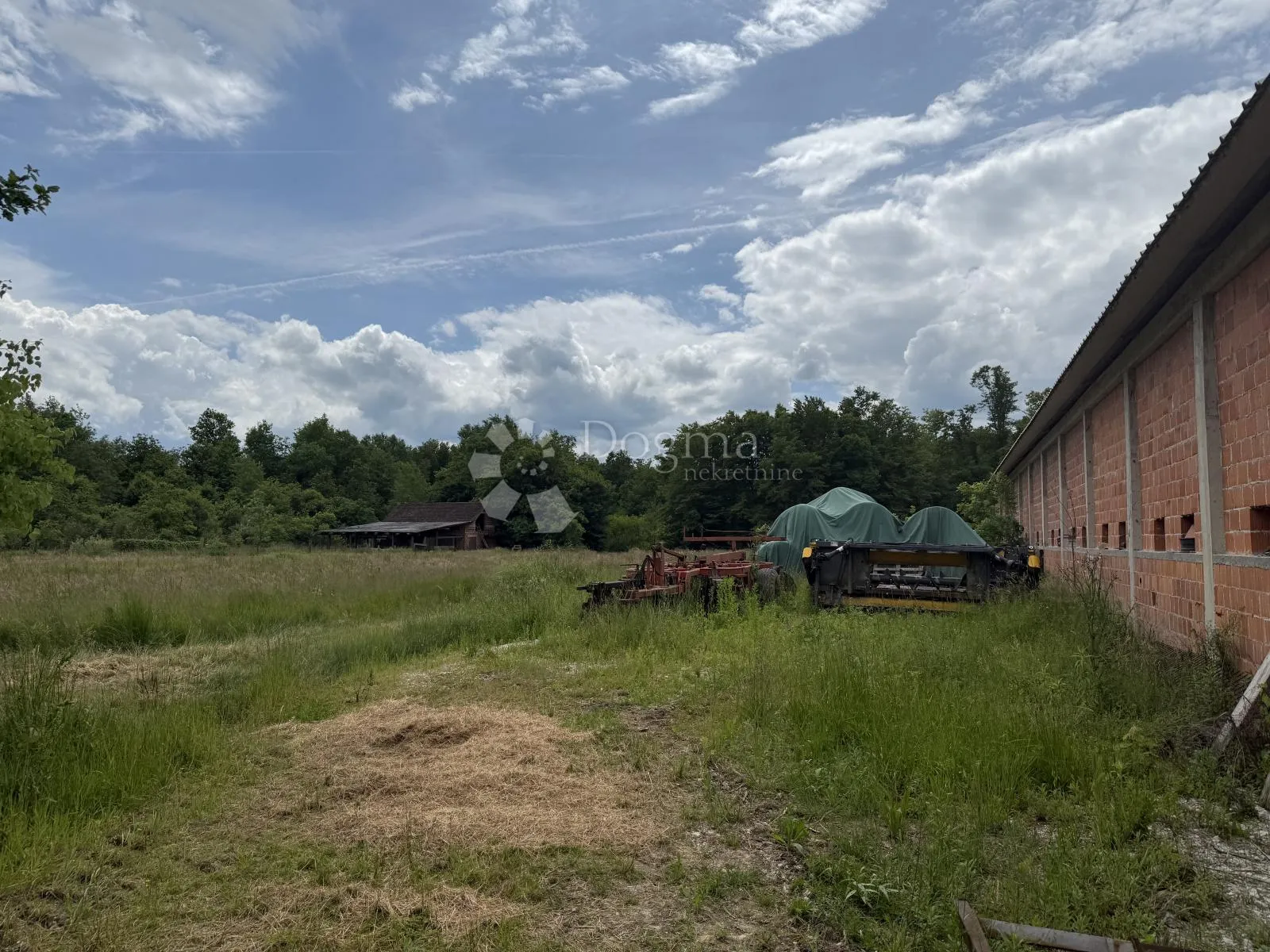 poljoprivredno zemljište 12.063 m² s gospodarskom zgradom 600 m² - slika 16